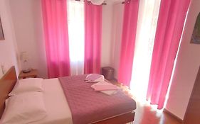 Rias Apartment Sarande